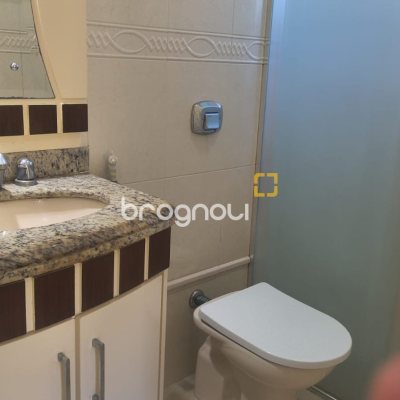 Apartamento com 112m², 4 quartos (sendo 1 suíte), 2 garagens, no bairro Jurerê Internacional em Florianópolis