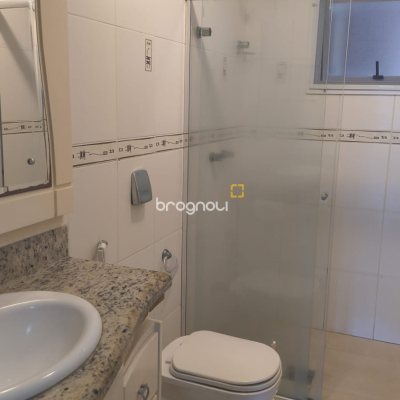 Apartamento com 112m², 4 quartos (sendo 1 suíte), 2 garagens, no bairro Jurerê Internacional em Florianópolis