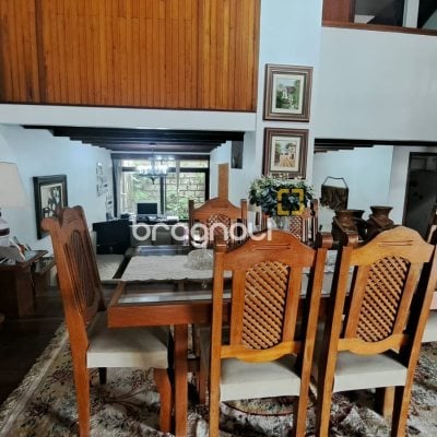 Casa com 295m², 5 quartos (sendo 3 suítes), 4 garagens, no bairro Abraão em Florianópolis