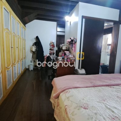 Casa com 295m², 5 quartos (sendo 3 suítes), 4 garagens, no bairro Abraão em Florianópolis