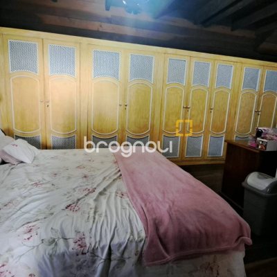 Casa com 295m², 5 quartos (sendo 3 suítes), 4 garagens, no bairro Abraão em Florianópolis