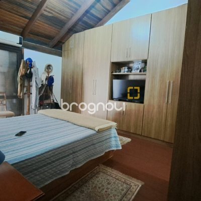 Casa com 295m², 5 quartos (sendo 3 suítes), 4 garagens, no bairro Abraão em Florianópolis