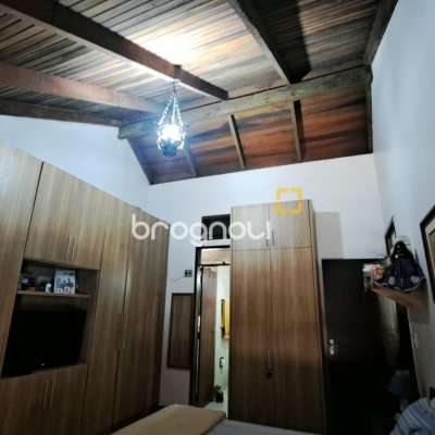 Casa com 295m², 5 quartos (sendo 3 suítes), 4 garagens, no bairro Abraão em Florianópolis