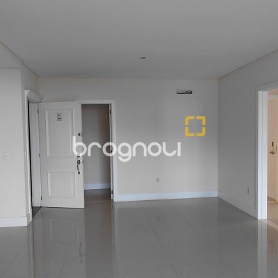 Apartamento com 100m², 3 quartos (sendo 1 suíte), 2 garagens, no bairro Pedra Branca em Palhoça