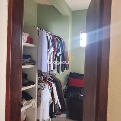 Casa com 200m², 4 quartos (sendo 1 suíte), 2 garagens, no bairro Ingleses em Florianópolis