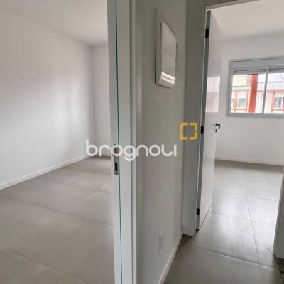 Casa de Condomínio com 86m², 3 quartos (sendo 1 suíte), 2 garagens, no bairro Morro das Pedras em Florianópolis