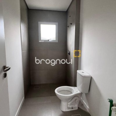 Casa de Condomínio com 86m², 3 quartos (sendo 1 suíte), 2 garagens, no bairro Morro das Pedras em Florianópolis