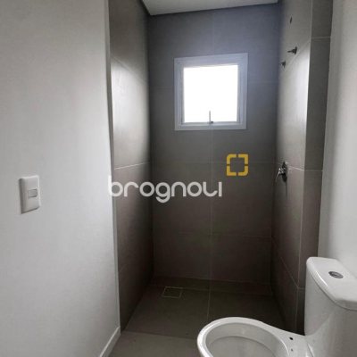 Casa de Condomínio com 86m², 3 quartos (sendo 1 suíte), 2 garagens, no bairro Morro das Pedras em Florianópolis