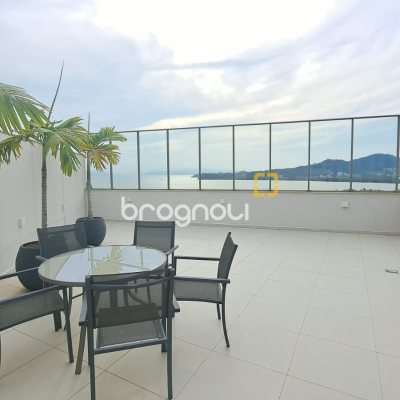 Apartamento com 97m², 2 quartos (sendo 2 suítes), 2 garagens, no bairro João Paulo em Florianópolis