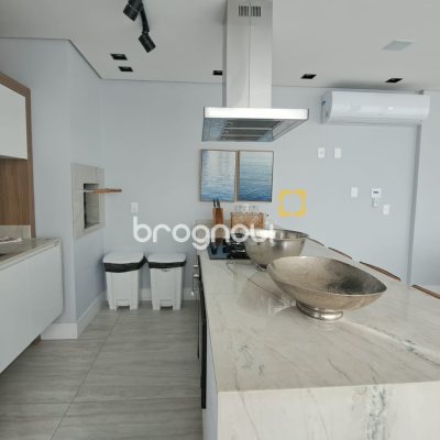 Apartamento com 97m², 2 quartos (sendo 2 suítes), 2 garagens, no bairro João Paulo em Florianópolis
