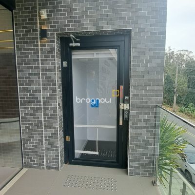 Apartamento com 97m², 2 quartos (sendo 2 suítes), 2 garagens, no bairro João Paulo em Florianópolis