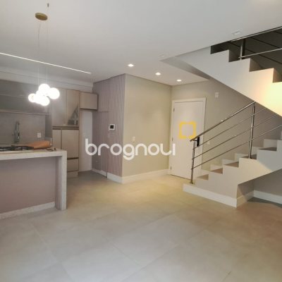 Apartamento com 97m², 2 quartos (sendo 2 suítes), 2 garagens, no bairro João Paulo em Florianópolis