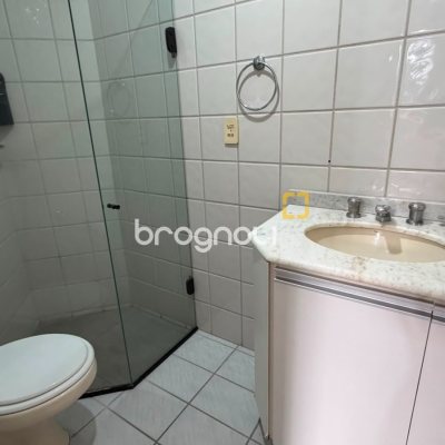 Apartamento com 60m², 2 quartos (sendo 1 suíte), 1 garagem, no bairro Estreito em Florianópolis