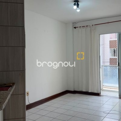 Apartamento com 60m², 2 quartos (sendo 1 suíte), 1 garagem, no bairro Estreito em Florianópolis