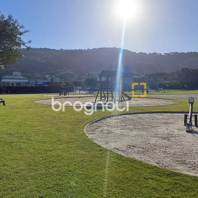 27826 com 441m², no bairro Canasvieiras em Florianópolis