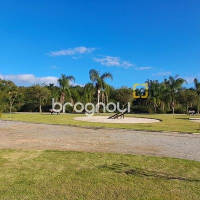 27826 com 441m², no bairro Canasvieiras em Florianópolis
