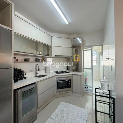 Apartamento com 122m², 2 quartos (sendo 1 suíte), 1 garagem, no bairro Campinas em São José