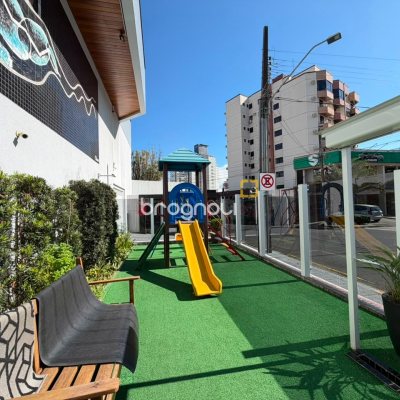 Apartamento com 122m², 2 quartos (sendo 1 suíte), 1 garagem, no bairro Campinas em São José