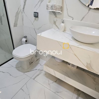 Apartamento com 41m², 1 quarto, 1 garagem, no bairro Canasvieiras em Florianópolis