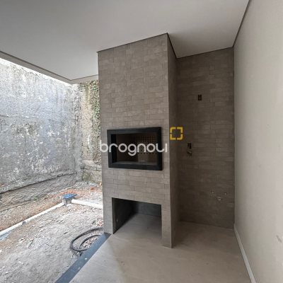 Casa com 122m², 3 quartos (sendo 3 suítes), 1 garagem, no bairro Santa Mônica em Florianópolis
