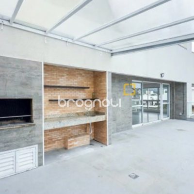 Cobertura com 223m², 3 quartos (sendo 1 suíte), 2 garagens, no bairro Campeche em Florianópolis