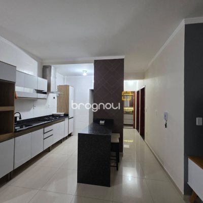 Apartamento com 64m², 2 quartos (sendo 1 suíte), 1 garagem, no bairro Ingleses em Florianópolis