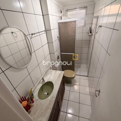 Apartamento com 87m², 3 quartos (sendo 1 suíte), 1 garagem, no bairro Balneário em Florianópolis
