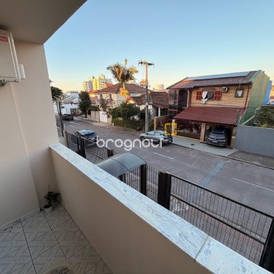 Apartamento com 87m², 3 quartos (sendo 1 suíte), 1 garagem, no bairro Balneário em Florianópolis