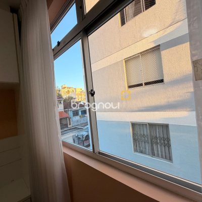 Apartamento com 87m², 3 quartos (sendo 1 suíte), 1 garagem, no bairro Balneário em Florianópolis