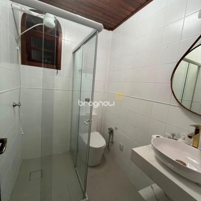 Cobertura com 156m², 4 quartos (sendo 1 suíte), 1 garagem, no bairro Canasvieiras em Florianópolis