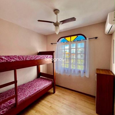 Cobertura com 156m², 4 quartos (sendo 1 suíte), 1 garagem, no bairro Canasvieiras em Florianópolis