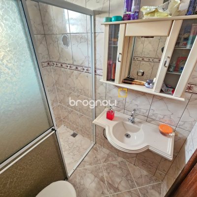 Casa com 79m², 3 quartos (sendo 1 suíte), 2 garagens, no bairro Jardim Atlântico em Florianópolis