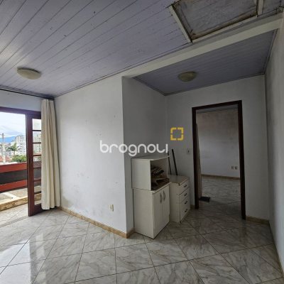 Casa com 79m², 3 quartos (sendo 1 suíte), 2 garagens, no bairro Jardim Atlântico em Florianópolis