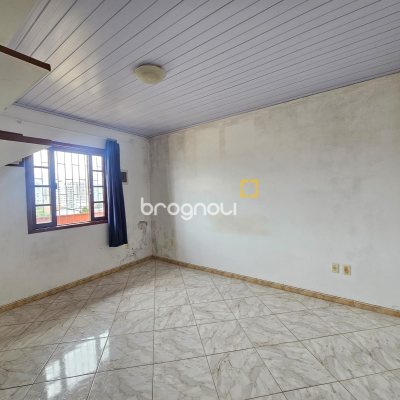 Casa com 79m², 3 quartos (sendo 1 suíte), 2 garagens, no bairro Jardim Atlântico em Florianópolis