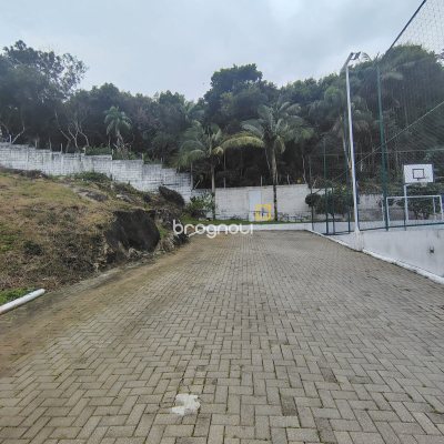 27826 com 650m², no bairro Ponta das Canas em Florianópolis