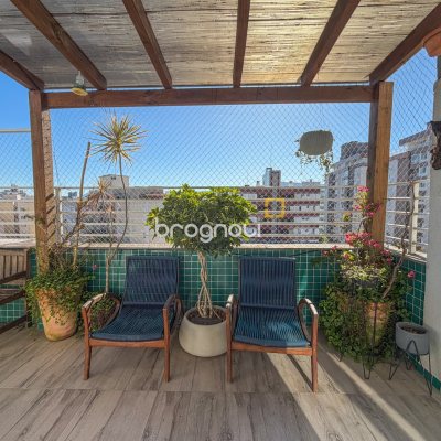 Cobertura com 150m², 2 quartos (sendo 1 suíte), 1 garagem, no bairro Trindade em Florianópolis