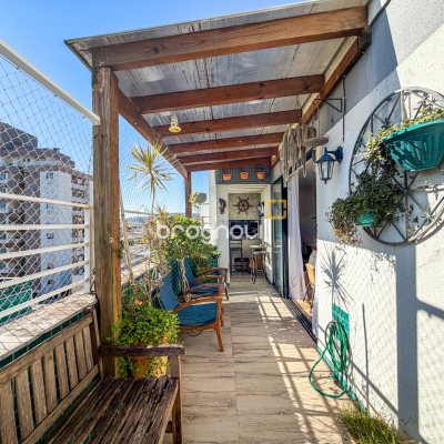 Cobertura com 150m², 2 quartos (sendo 1 suíte), 1 garagem, no bairro Trindade em Florianópolis