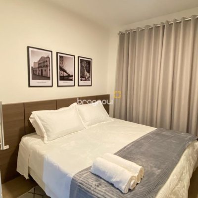 Apartamento com 28m², 1 quarto, 1 garagem, no bairro Centro em Florianópolis