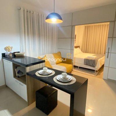 Apartamento com 28m², 1 quarto, 1 garagem, no bairro Centro em Florianópolis