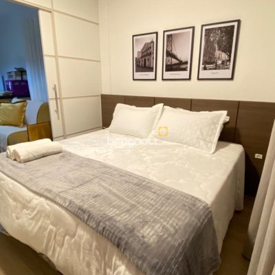 Apartamento com 28m², 1 quarto, 1 garagem, no bairro Centro em Florianópolis