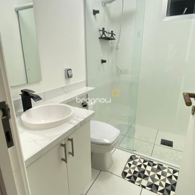 Apartamento com 28m², 1 quarto, 1 garagem, no bairro Centro em Florianópolis
