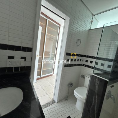 Casa com 736m², 6 quartos (sendo 4 suítes), 4 garagens, no bairro Lagoa da Conceição em Florianópolis