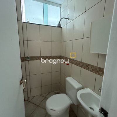 Casa com 736m², 6 quartos (sendo 4 suítes), 4 garagens, no bairro Lagoa da Conceição em Florianópolis