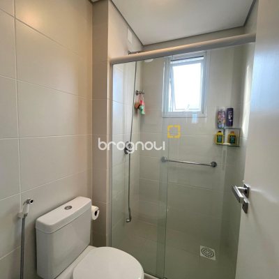 Apartamento com 127m², 3 quartos (sendo 3 suítes), 2 garagens, no bairro Kobrasol em São José