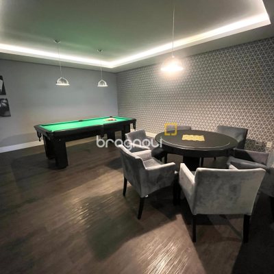 Apartamento com 127m², 3 quartos (sendo 3 suítes), 2 garagens, no bairro Kobrasol em São José