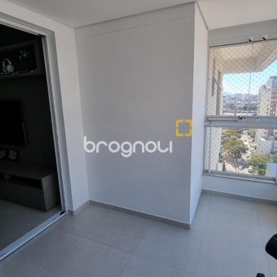 Apartamento com 127m², 3 quartos (sendo 3 suítes), 2 garagens, no bairro Kobrasol em São José