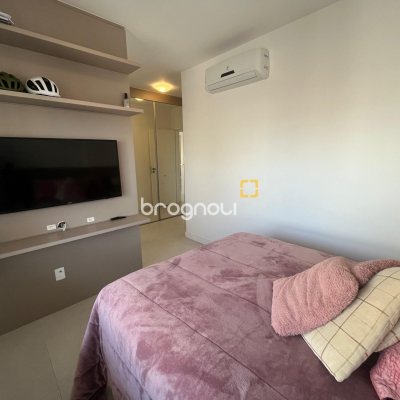 Apartamento com 127m², 3 quartos (sendo 3 suítes), 2 garagens, no bairro Kobrasol em São José