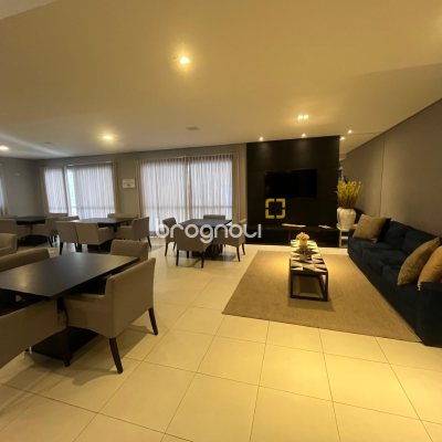 Apartamento com 127m², 3 quartos (sendo 3 suítes), 2 garagens, no bairro Kobrasol em São José