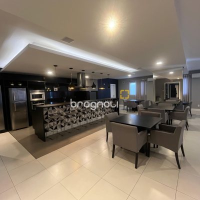 Apartamento com 127m², 3 quartos (sendo 3 suítes), 2 garagens, no bairro Kobrasol em São José