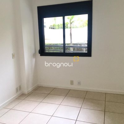 Apartamento com 100m², 3 quartos (sendo 1 suíte), 1 garagem, no bairro Centro em Florianópolis
